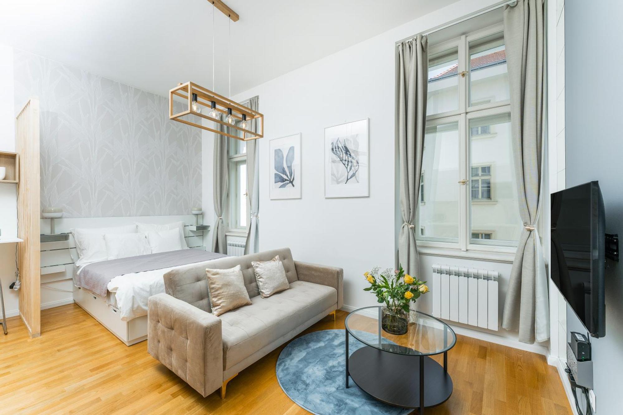 Anytime Holiday- Muzeum Apartments Прага Екстер'єр фото